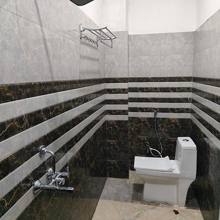 Sky Inn Paying Guest House Varanasi Exterior photo